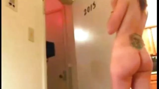 Porno kaydı Lara seks film seyret siyah lateks elbise