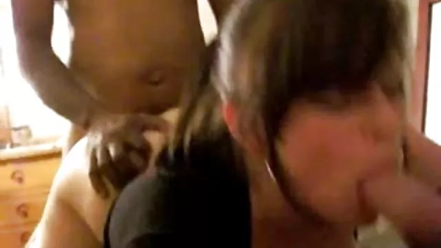 Porno kaydı Üçlü kavşak s Busty yeşilçam türk pornosu ev kadını